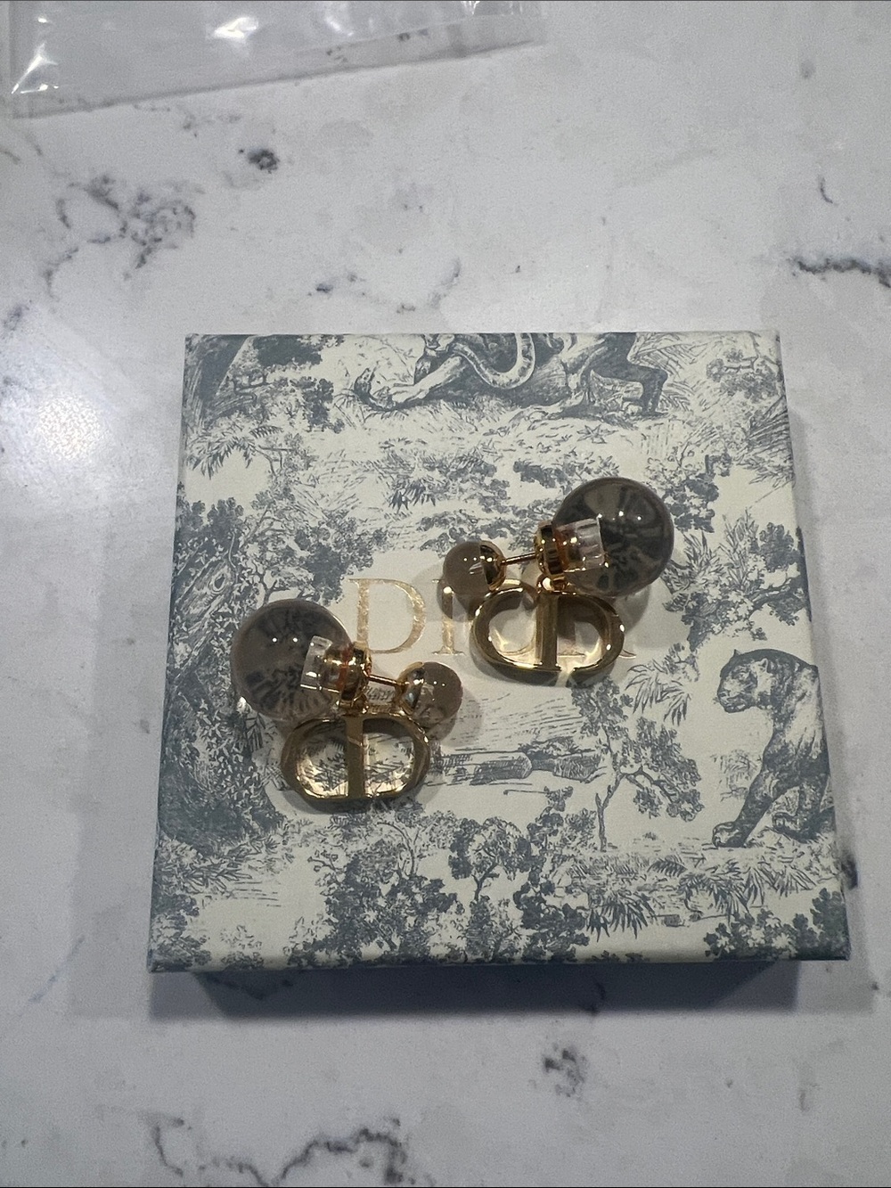 Dior Gold and Pearl Drop Earrings - Picture 2 of 6